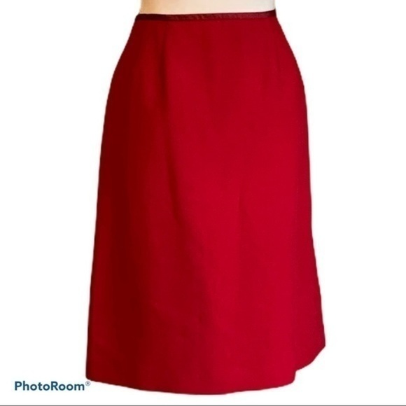 Kasper Red Skirt With Bow Detail - Picture 4 of 6